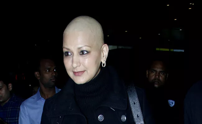 Sonali Bendre Returned To Mumbai - Sakshi