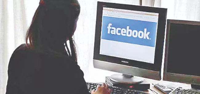 Kashmiri Woman Uses Social Media to Lure Youths For Terror Activities - Sakshi