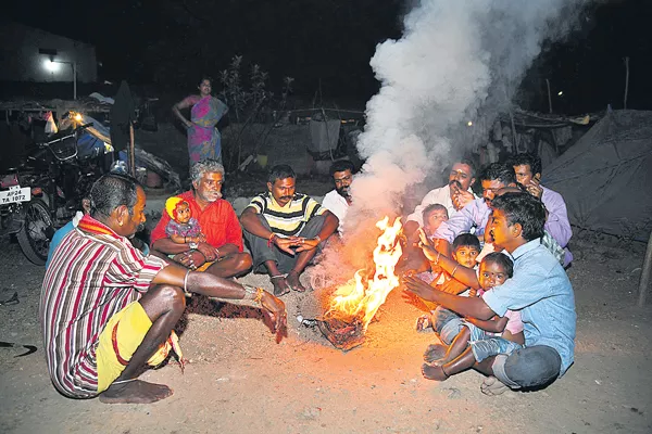 Severe Cold winds throughout the state - Sakshi