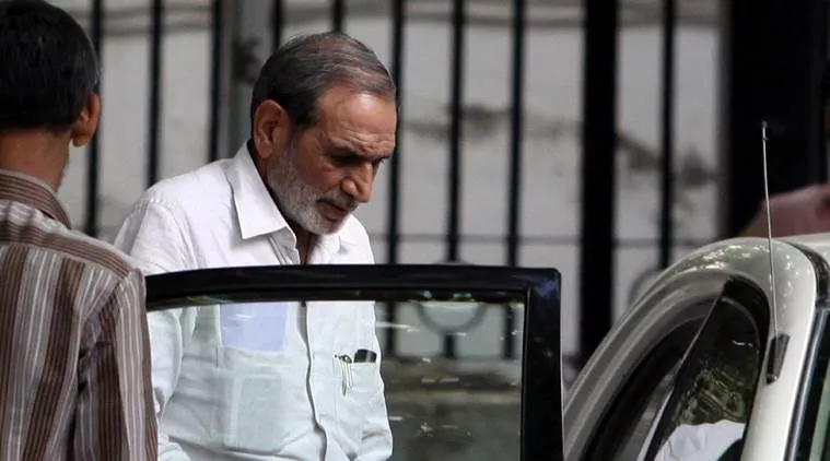 Anti Sikh Riots Convict Sajjan Kumar Surrenders - Sakshi