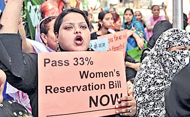  Triple Talaq Bill Passed By Lok Sabha - Sakshi