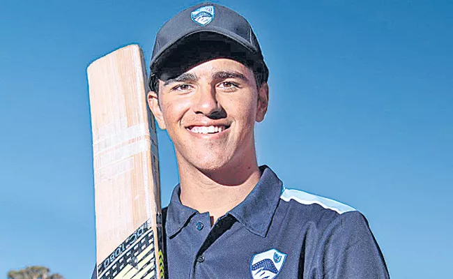 Australian cricket prodigy smashes 17 sixes in record-breaking double century at U19 Championships   - Sakshi