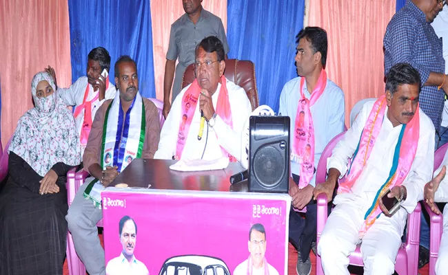 Welfare On YSR First In Telangana Said Pocharam Srinivas Reddy - Sakshi