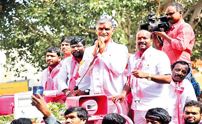 Siddipet Road Show In Harish Rao - Sakshi