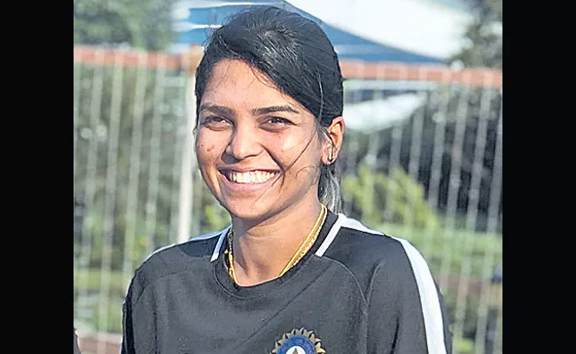  Senior womens One Day league: A season to look for - Sakshi