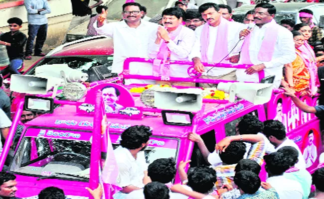 Tellam Venkat Rao Campaign In Bhadrachalam - Sakshi