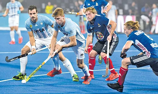 France stuns Argentina 5-3 - Sakshi