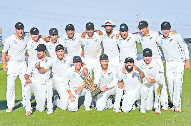 New Zealand beat Pakistan in third Test to win series - Sakshi