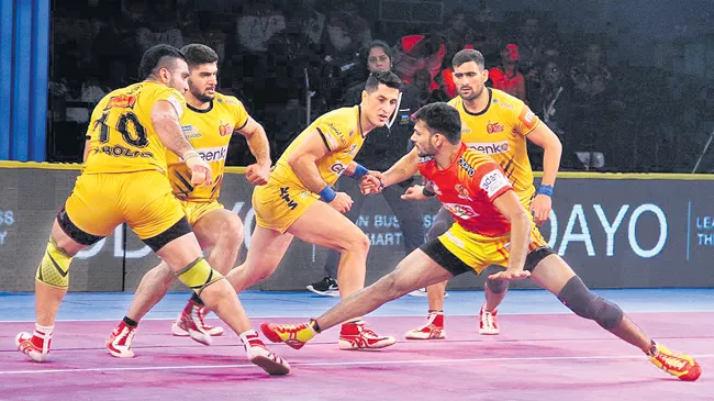 Another defeat for the Telugu Titans - Sakshi