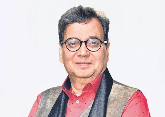 Subhash Ghai gets clean chit from Mumbai Police - Sakshi