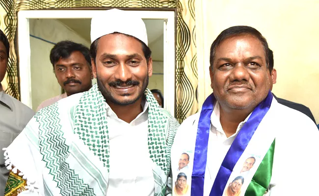 TDP Hindupur EX MLA Abdul Ghani Joins YSRCP - Sakshi