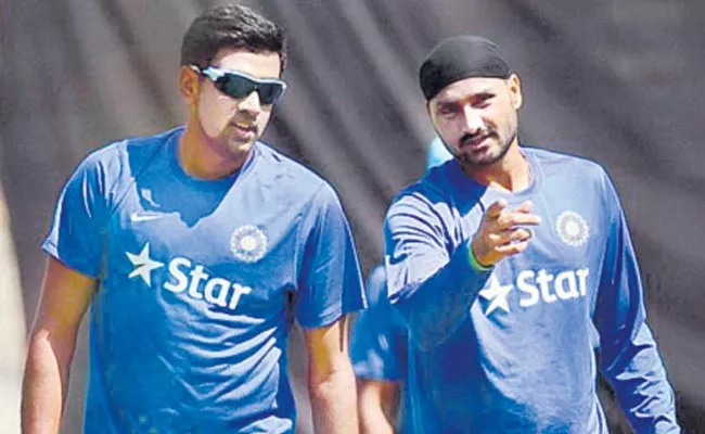 Harbhajan Singh for comments on Ravichandran Ashwin - Sakshi