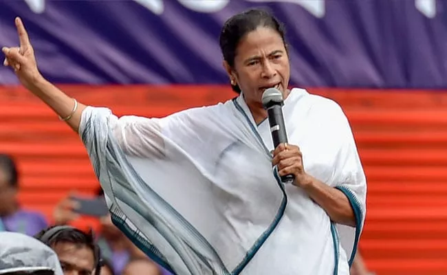 Mamata Banerjee After Elections We See The Disastrous Prime Minister - Sakshi