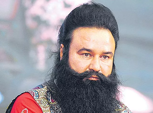 Gurmeet Ram Rahim, three others convicted on murder - Sakshi