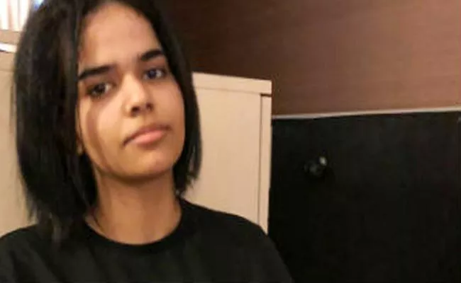 Saudi Youth Rahaf Granted Asylum In Canada - Sakshi