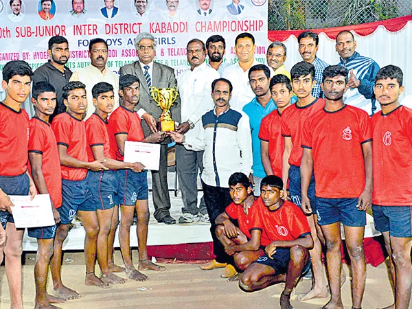 Rangareddy gets Kabaddi Title - Sakshi