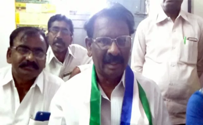 YSRCP MLA Thippeswamy Slams CM Chandrababu Naidu - Sakshi