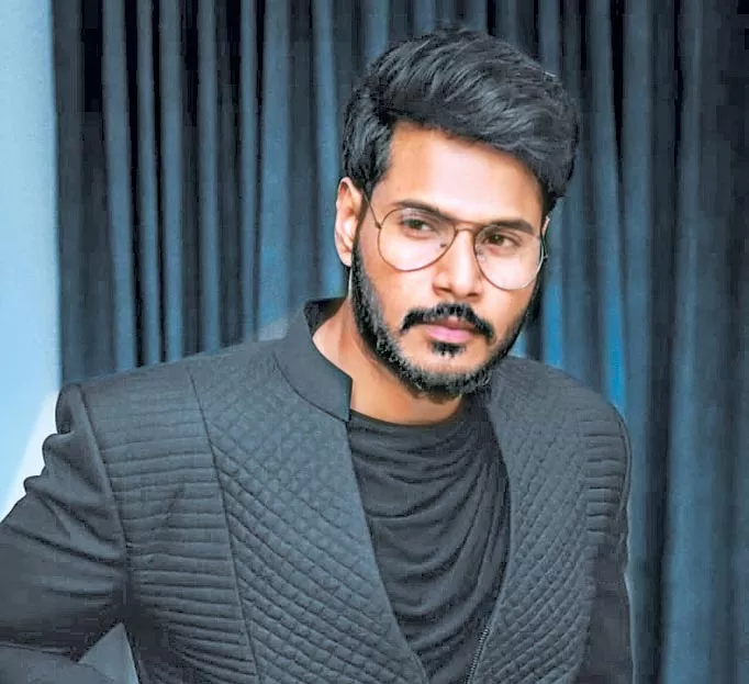 Sundeep Kishan teams up with Santosh Jagarlapudi - Sakshi