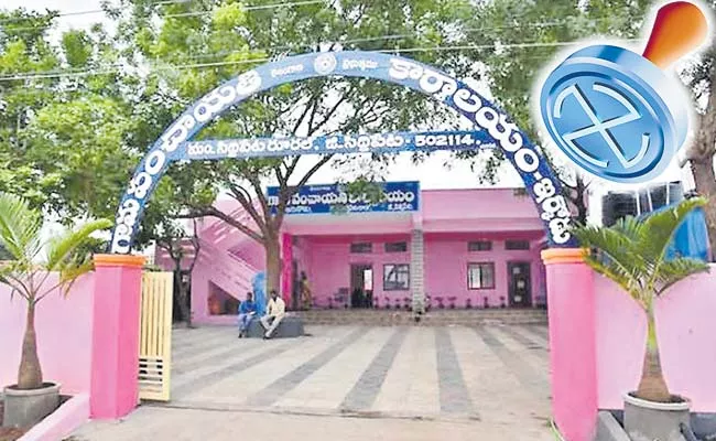 Polling Unanimous In 769 Gram Panchayats In Telangana - Sakshi