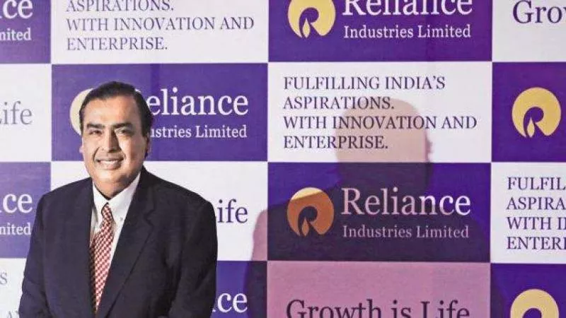 RIL Beats Street Estimates In Third Quarter - Sakshi