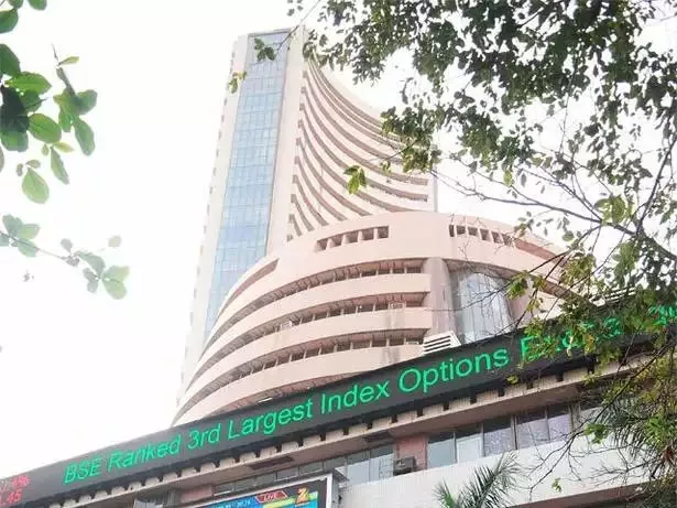 Sensex, Nifty Gain For Third Straight Day Paced By Axis Bank, BPCL - Sakshi