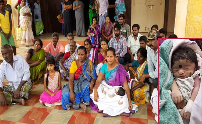 Baby Boy Died With Doctors Negligence in PSR Nellore - Sakshi