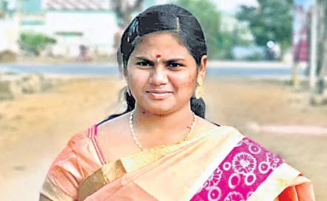 Womans quota is a chance to become a sarpanch - Sakshi