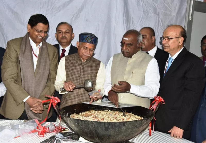 Budget 2019: Printing of Budget documents starts with Halwa ceremony - Sakshi