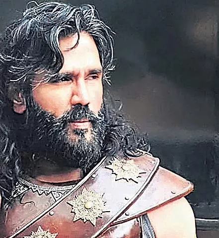 Suniel Shetty joins Mohanlal's Marakkar in Hyderabad - Sakshi