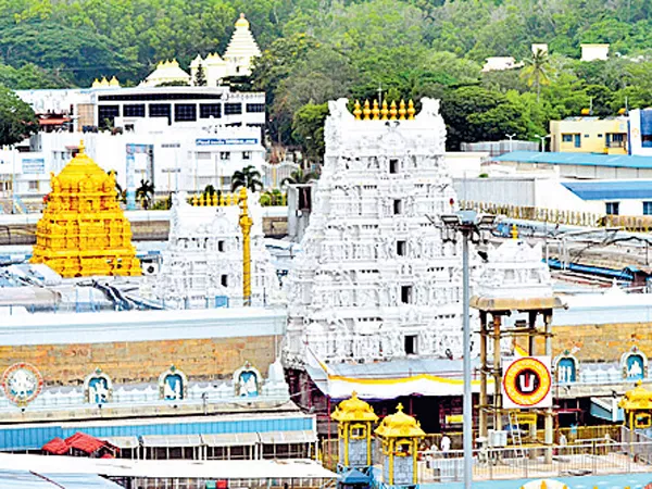 Special Darshanam of Tirumala Srivaru On 22 and 23 od this month - Sakshi