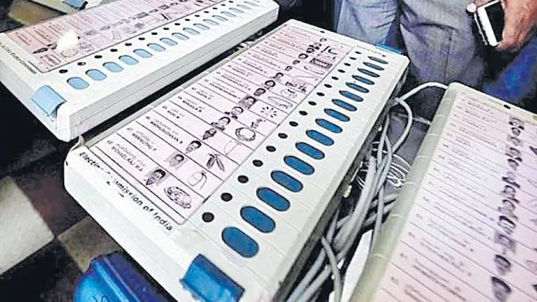 Cyber expert claims India's 2014 general election rigged - Sakshi