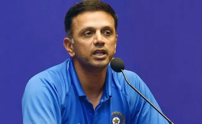 Rahul Dravid Request Not To Overreact On Pandya And Rahul Controversy - Sakshi