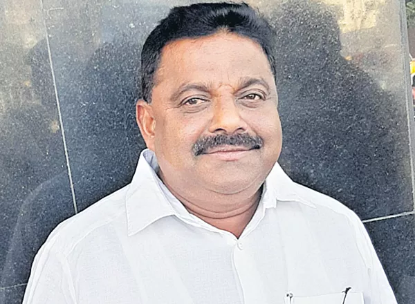 Komatireddy Narsimha reddy as Teachers MLC Candidate - Sakshi