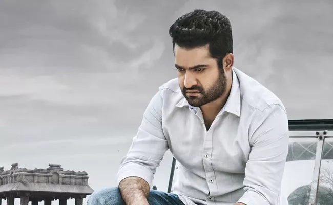 Poor TRP Rating For Jr Ntr ANd Trivikram Aravinda Sametha - Sakshi