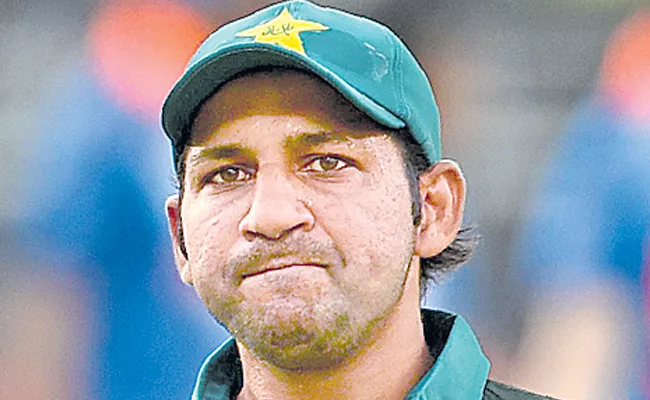 Pakistan captain Sarfraz Ahmed apologises for his racial comments - Sakshi