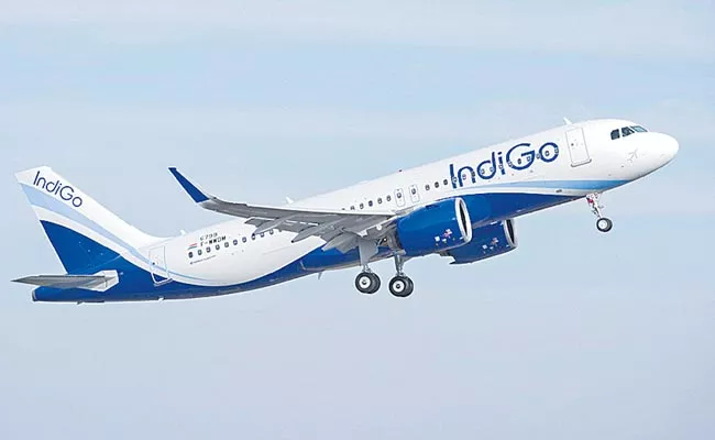 IndiGo Q3 profit  75 percent to Rs 191 crore on high fuel prices - Sakshi