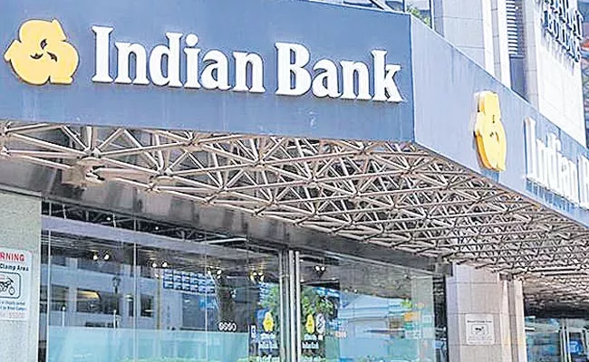 Indian Bank  profit halves to Rs 152 cr - Sakshi