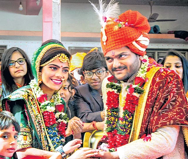 Hardik Patel Gets Married to Childhood Friend - Sakshi