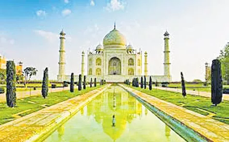 Taj Mahal was a Shiv temple - Sakshi