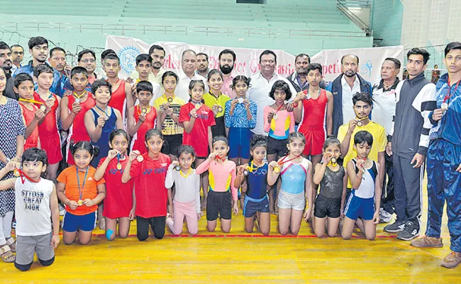 Vaishali gets Two Gold Medals - Sakshi