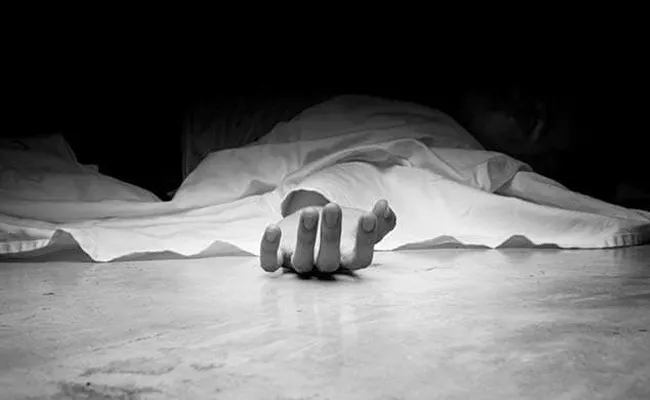 Love Couple Commits Suicide in Tamil Nadu - Sakshi