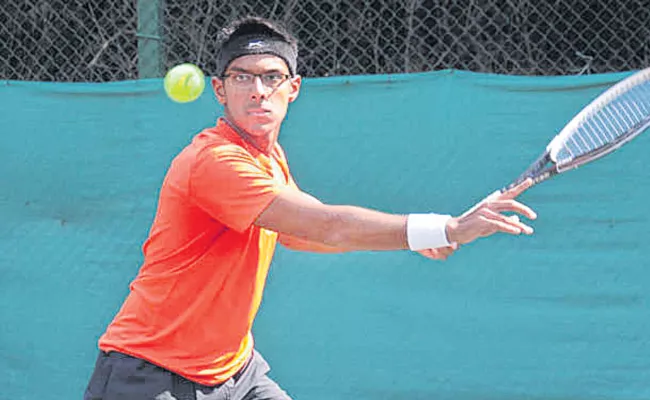 Anirudh enters finla of ITF Tourney - Sakshi