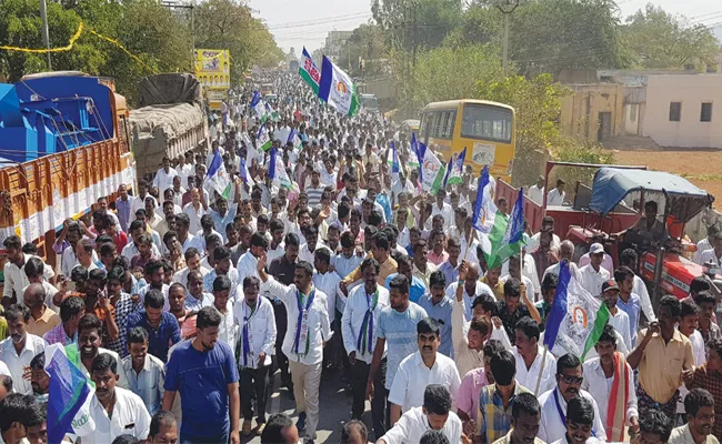 Kethi Reddy Venkatrami Reddy padayatra In Anantapur - Sakshi