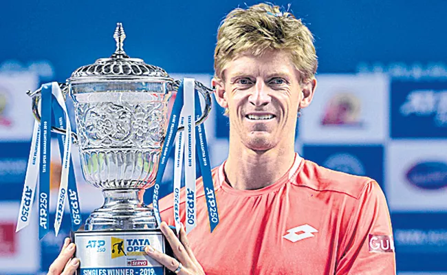 Kevin Anderson beats Ivo Karlovic to win Maharashtra Open title - Sakshi