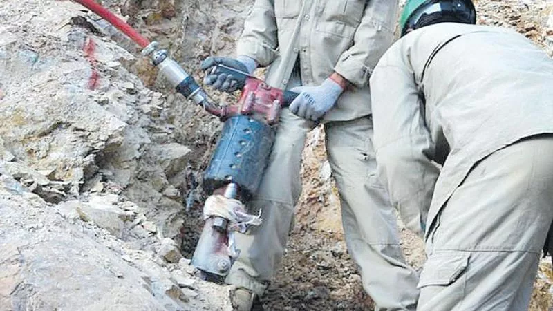 30 killed, 7 injured in gold mine collapse in Afghanistan - Sakshi