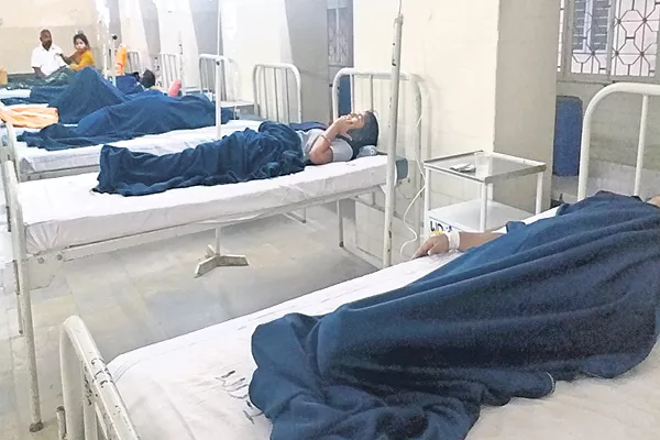 Food poison in hostel 67 students are ill - Sakshi