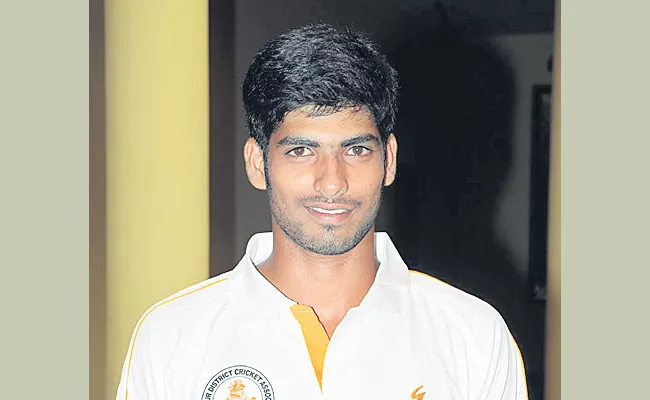 Andhra bowler took 6 wickets for 29 runs - Sakshi