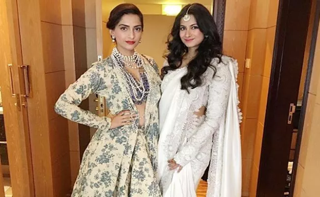 Sonam Kapoor Comments On Rhea Kapoor and Karan Boolani Relationship - Sakshi