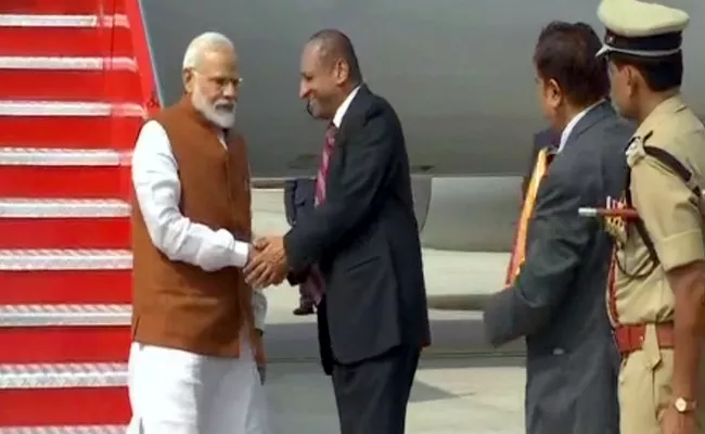 Narendra Modi reaches Gannavaram Airport  - Sakshi