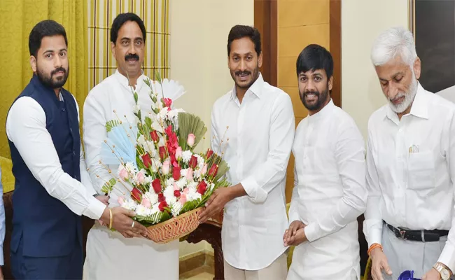 Saragadam China Appala naidu Join in Visakhapatnam - Sakshi